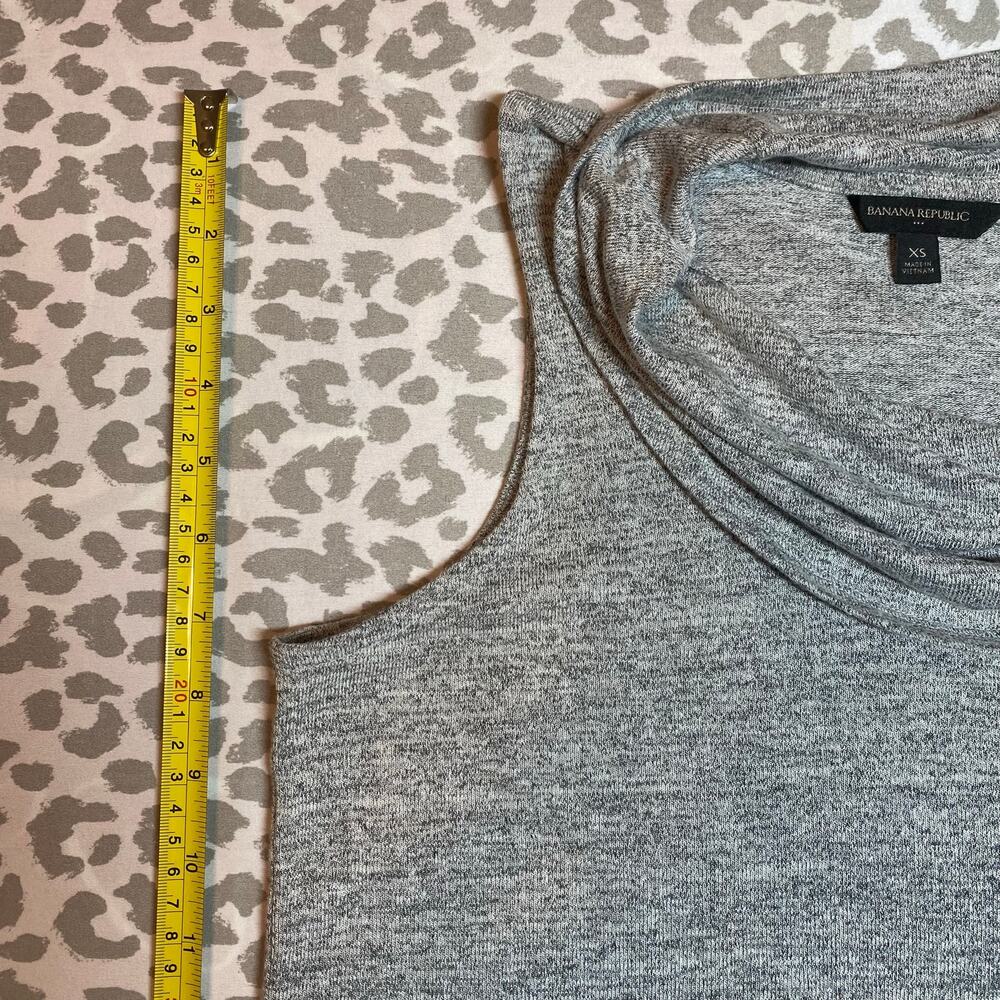 Banana Republic Gray Tank Top Women’s XS Sleeveless Stretch Basic